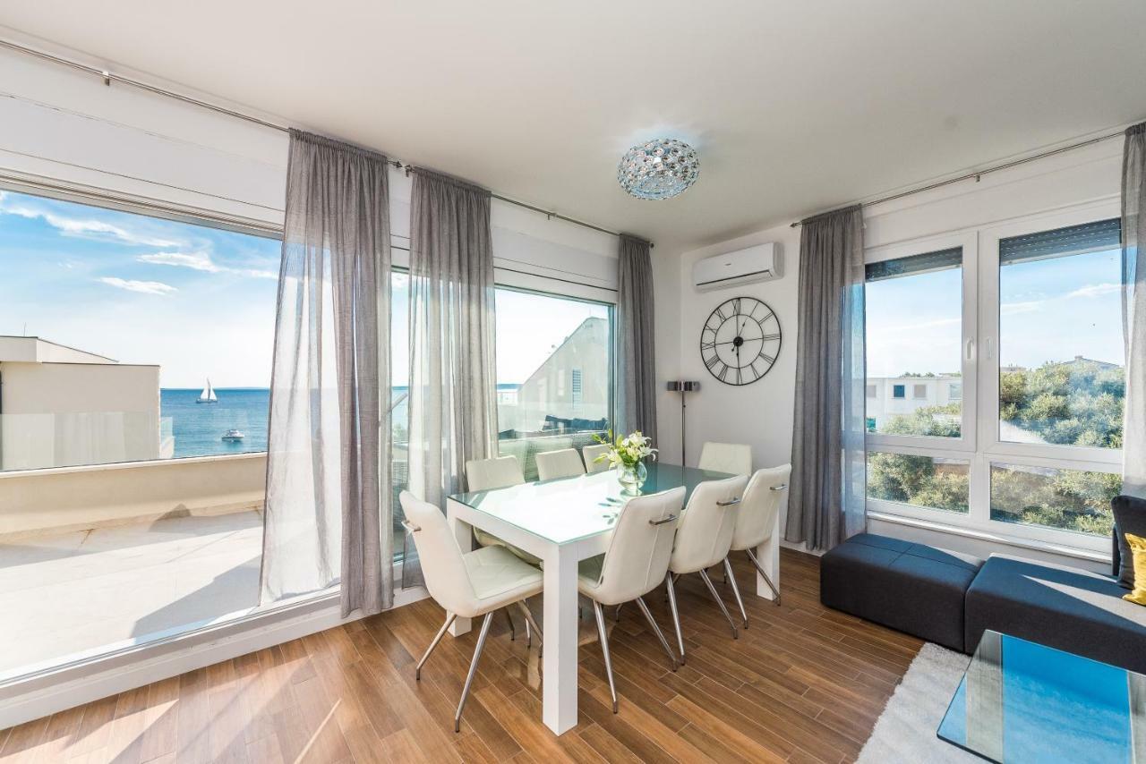 Luxury Penthouse Lägenhet Mandre Exteriör bild