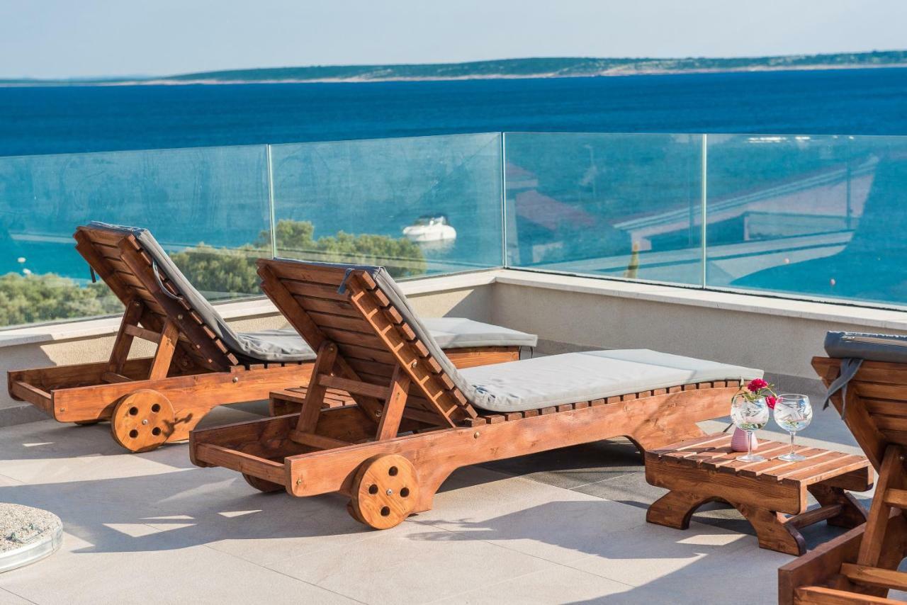 Luxury Penthouse Lägenhet Mandre Exteriör bild