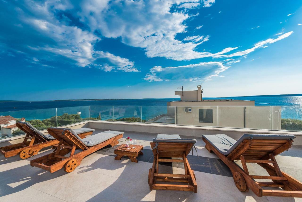 Luxury Penthouse Lägenhet Mandre Exteriör bild