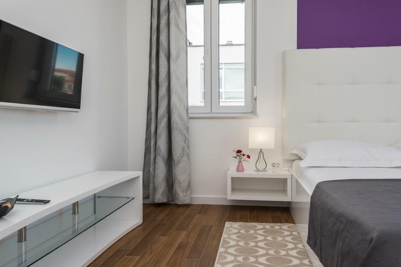 Luxury Penthouse Lägenhet Mandre Exteriör bild